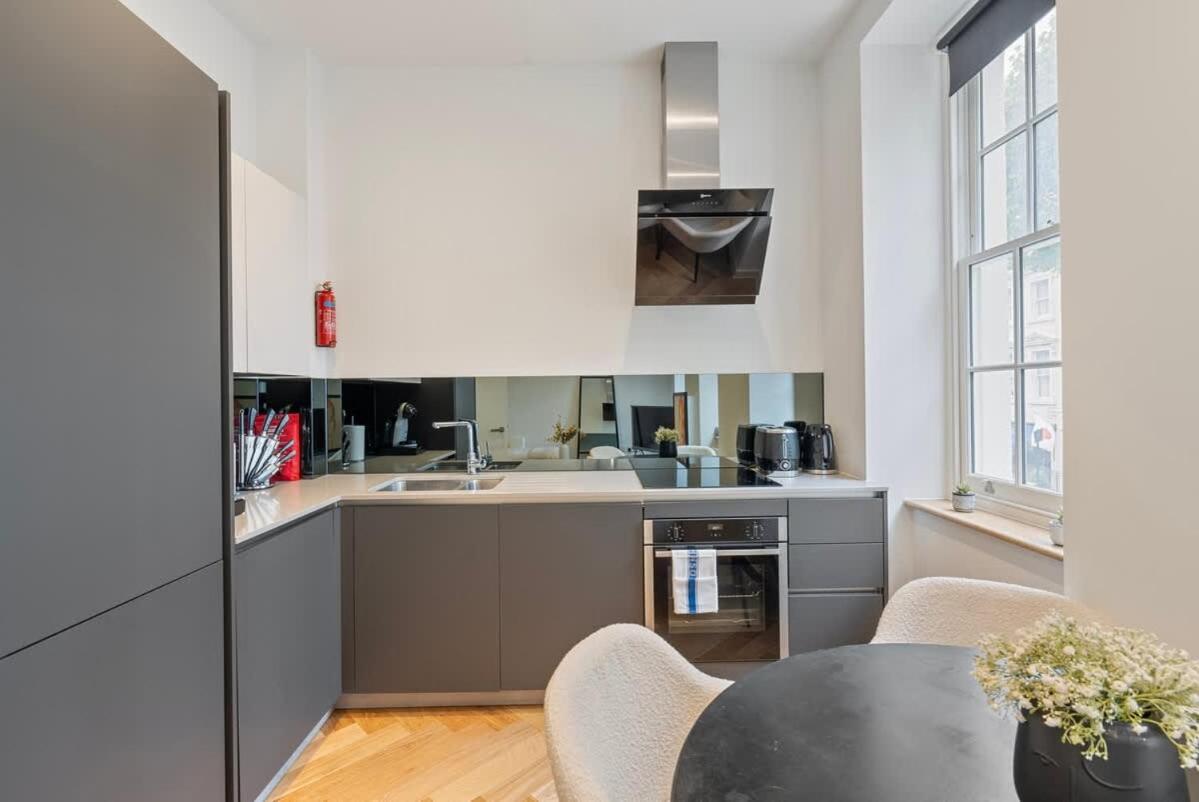 Lovely 1 Bedroom Flat In The Heart Of London Exterior photo